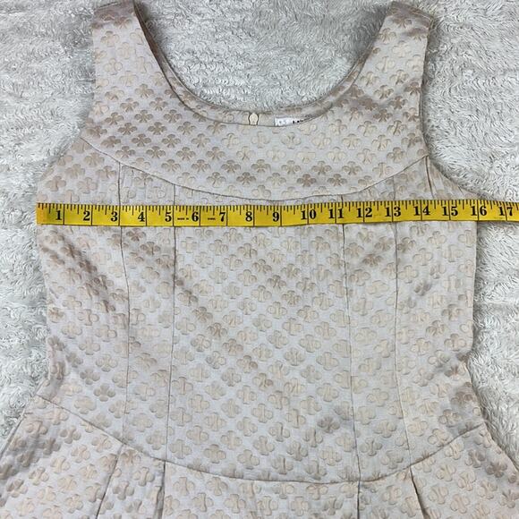 LMD sleeveless cream floral embroidered dress, size snakk - Picture 6 of 9